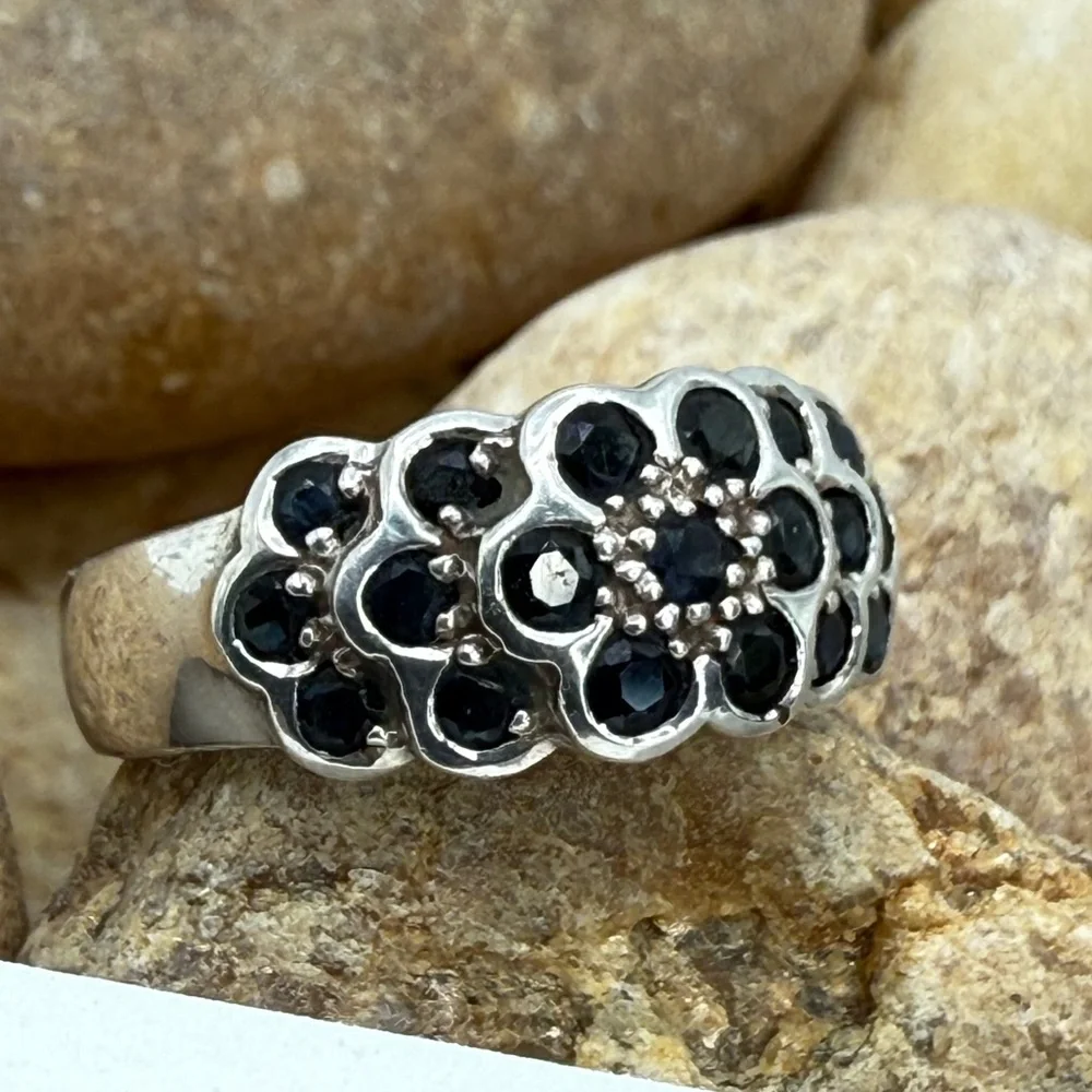 Sterling Silver Black Spinel Floral Band Ring Size 6 EUC